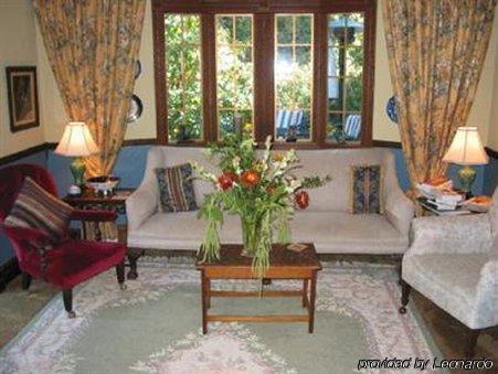 Markham House Hotel Sooke Room photo